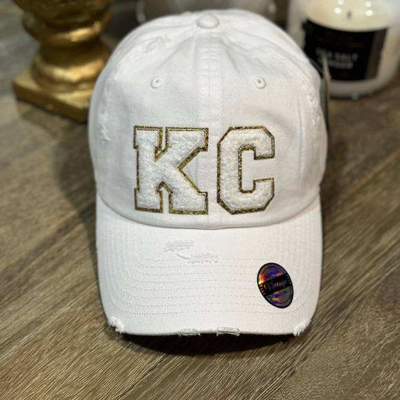 Super cute white KC hat with small white and gold chenille letters - Picture 6 of 6